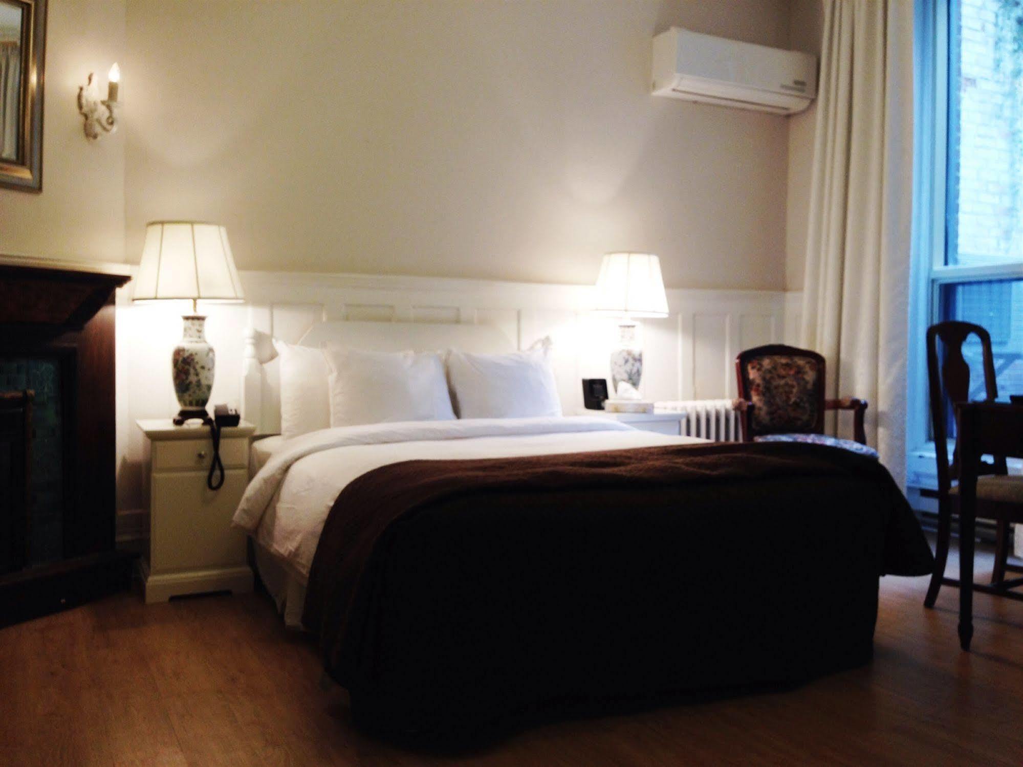 Ambrose House & Cafe - Self Check-In Guesthouse Montréal Eksteriør bilde
