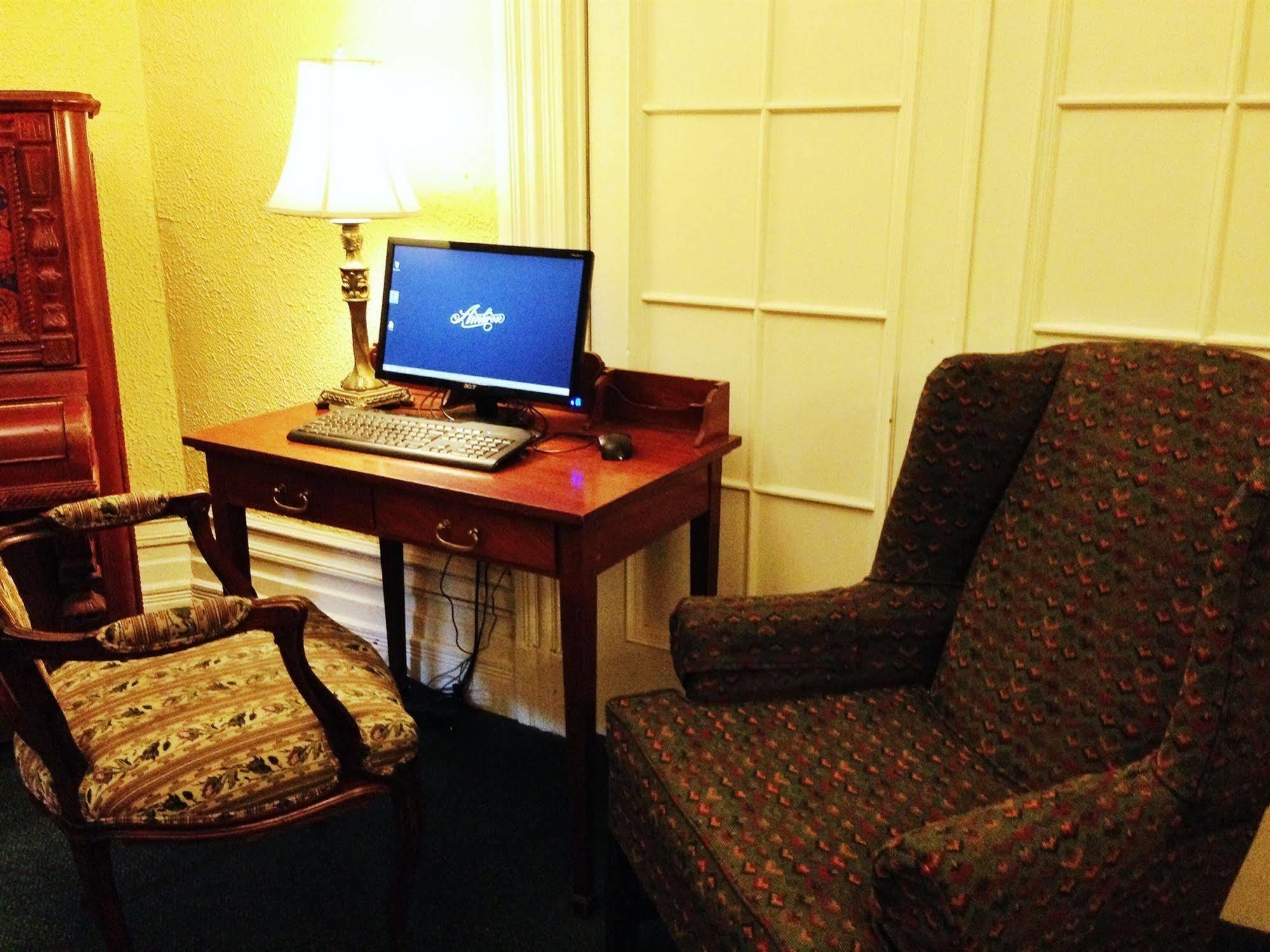 Ambrose House & Cafe - Self Check-In Guesthouse Montréal Eksteriør bilde