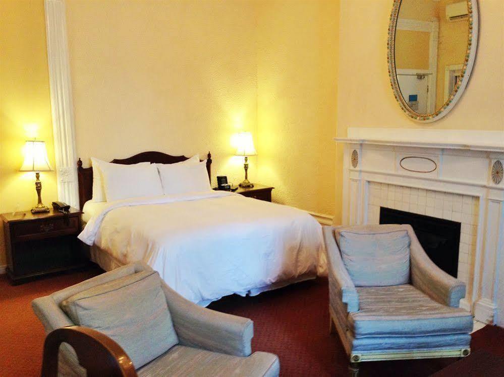 Ambrose House & Cafe - Self Check-In Guesthouse Montréal Eksteriør bilde